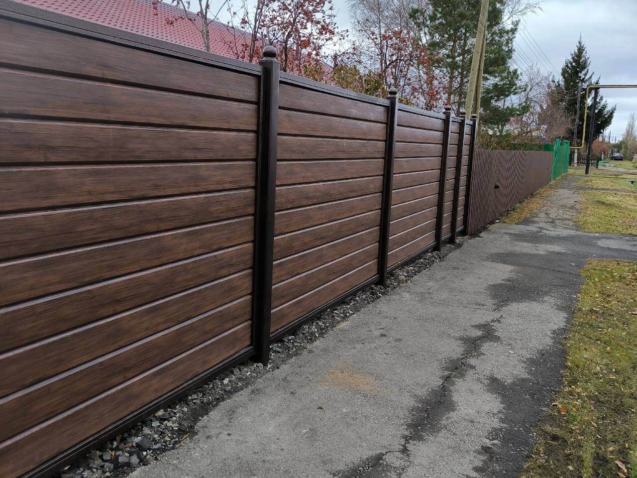 Забор из металлосайдинга Евро-Брус 46м Античное Дерево Принтек фото 1 в Луганске